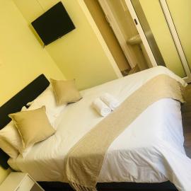 Joy Guesthouse Mookoli โรงแรมในมาเซรู
