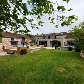 La Picardière, hotel Perdreauville városában