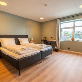 Arken hotell Kopervik, хотел в Karmøy