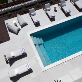 Terra House Luxury Living Between Mountain & Sea, hotel in Žrnovnica