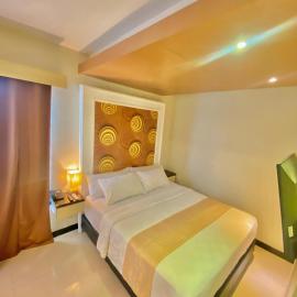 JLE'S Hotel, khách sạn ở Manado