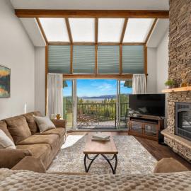 Paddle & Pine - Lake Views & Private Dock Access, hotel em Bigfork