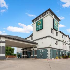 Quality Inn Near Seaworld - Lackland