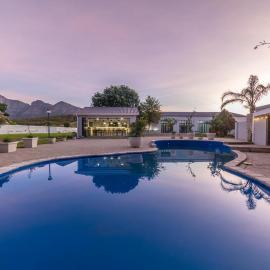 LEO Sky Guest House，Simondium的飯店