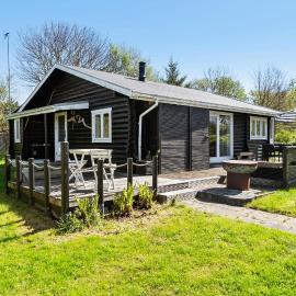 Nice Home In Esbjerg V With Wifi, hotel u gradu Esbjerg