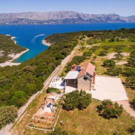 Amazing Home In Pucisca With Wifi, hotel di Pucisca