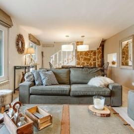 CASA FIR by Cardi Suites, hotel in Formigal