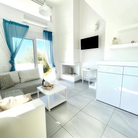 Syllas Grand Resort - Prestigious Villa 8, hotel in Edipsos