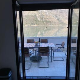 3bdr apartment in Kotor, hotel in Donji Stoliv