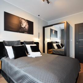 Apartament Premium Black&White by LookAp