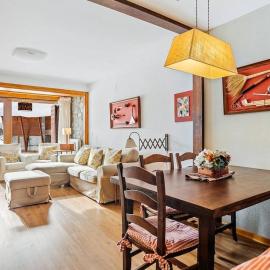 Viesnīca Austen - Chalet by Cardi Suites pilsētā Formigala