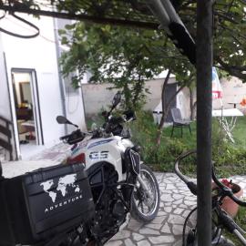 Ground floor park apartment motorcycles and bike frendly