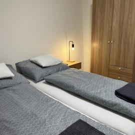 KatalinKert Apartman 13, hotel in Győr