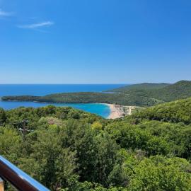 One-bedroom Apart, with panoramic view, Prijevor, hotel v mestu Prijevor