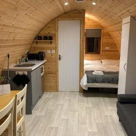 Otter Bay Pods, Glamping Pods nr Stornoway, Isle of Lewis, hotell sihtkohas Knock