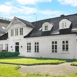Historic Bergen Home I Free Parking