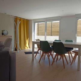 Appartement, en bord du GR34, hôtel à Hillion