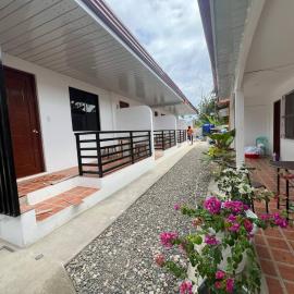 L&G Tourists Inn, Hotel in Moalboal