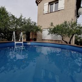 Charmante petite Villa, hotel di Boisset-et-Gaujac