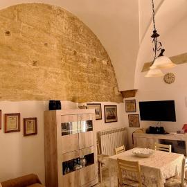 Via Cufra 46, hótel í Botrugno