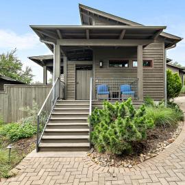 Romantic Lake Cabin - 1BR - Pickleball - BBQ, hotel a Spicewood