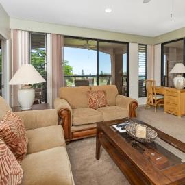 Big Island Waikoloa Fairways A-208 by Coldwell Banker Island Vacations, hotel in Waikoloa