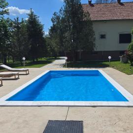 CASA AMORE Exclusive with pool, hotel em Slatina