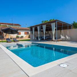 Casa Oliva, hotel sa Jadreški