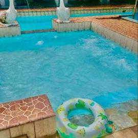 Vila Princess Sentul 24jam, 4 bedroom Private pool, Tenis meja, mini soccer, mini billiard, Karaoke, Baru direnovasi lebaran 2026 ,Ayunan,BBQ, bebas jam cekin, cekout sesuai jm cekin, hotel en Bogor