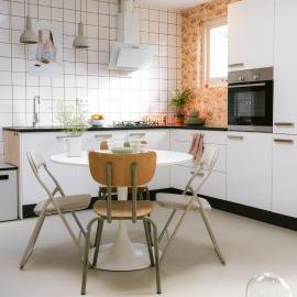 Nice bright studio near the forest and Amsterdam, hotell i Baarn