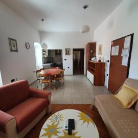 Apartment Goga, hotel in Cres