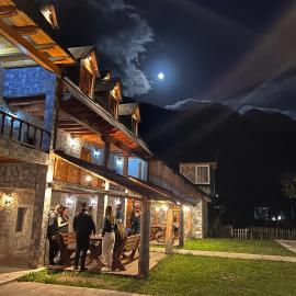Bujtina Harusha: Theth şehrinde bir otel