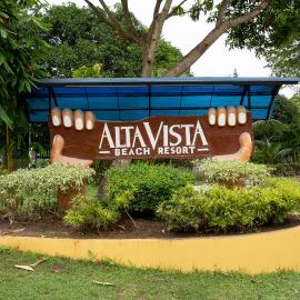 AltaVista Beach Resort Samal powered by Cocotel: Magamomo şehrinde bir otel