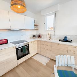 Blonville sur Mer, 2 minute walk to beach, 2 parking spaces and balcony