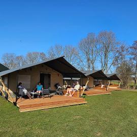 HappyFarm Safaritent, hotel in Terschuur