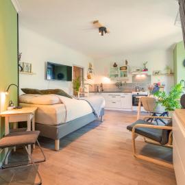 Cozy House - fietsverhuur, eigen keuken en badkamer