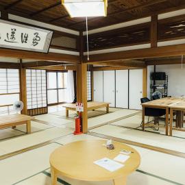 上丹生"かみにゅう"山根邸本館フルリノベーション古民家一棟貸切22名まで, hotel in Nagahama