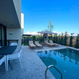 Pearl Pool Luxury Villa
