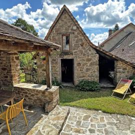 La petite maison, hotel a Château-Chervix