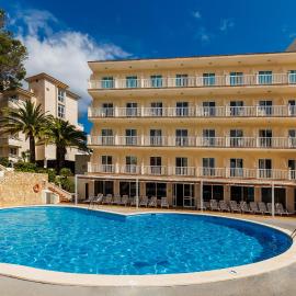 O7 Club Cala Ratjada, готель у місті Кала-Ратхада