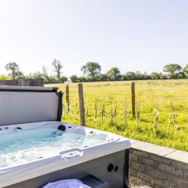 Bramble Lodge, 12 Roadford Lake Lodges