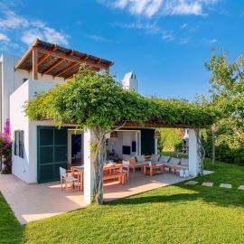 Villa Himala by 3VILLAS