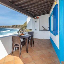 GuestReady - Beachfront Casa da Praia