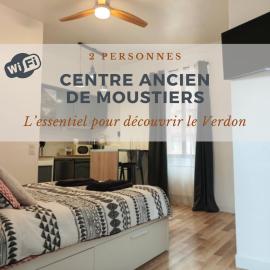 Studio vue sur le rocher, hotel a Moustiers-Sainte-Marie