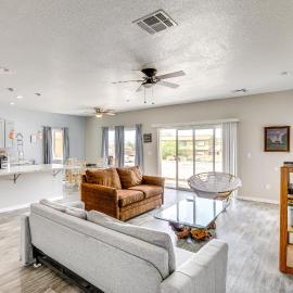 4 Mi to Casinos: Mtn-View Home in Bullhead City!, hotel a Bullhead City