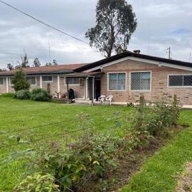 Quito Eco Lodge Airport - B&B, hotell sihtkohas Tababela