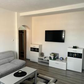 Apartmani Una Lux2, hotel din Spilja