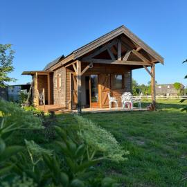 Un Chalet au Verger-Dog friendly-Jacuzzi & Massages, хотел в Conteville