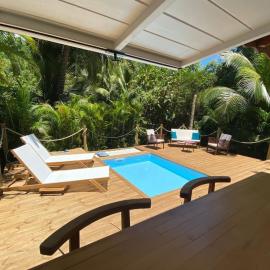 La Selva Maison en bois et sa piscine privée