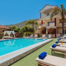 Oscar Villa & Studios, hotell i Alykes